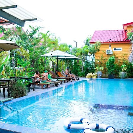 Yellow Star Hostel 캄폿 외부 사진
