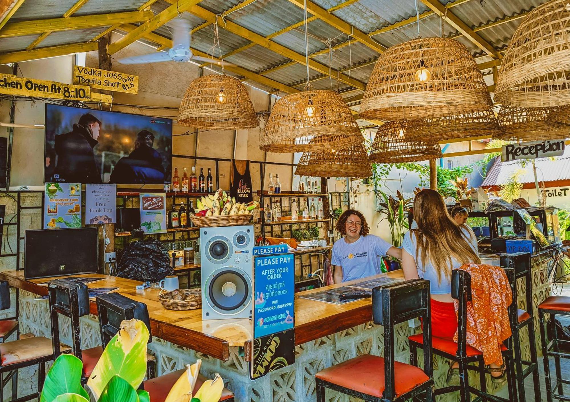 Yellow Star Hostel 캄폿 외부 사진