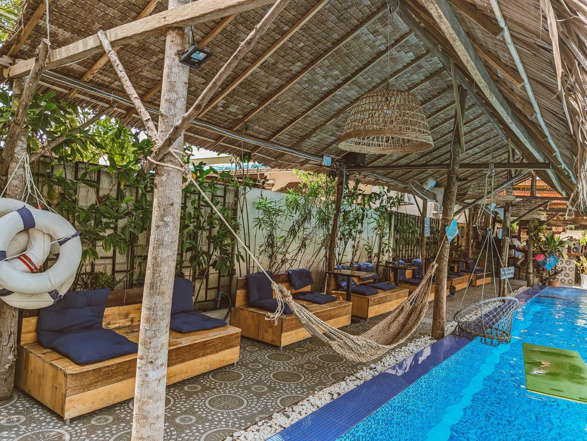 Yellow Star Hostel 캄폿 외부 사진