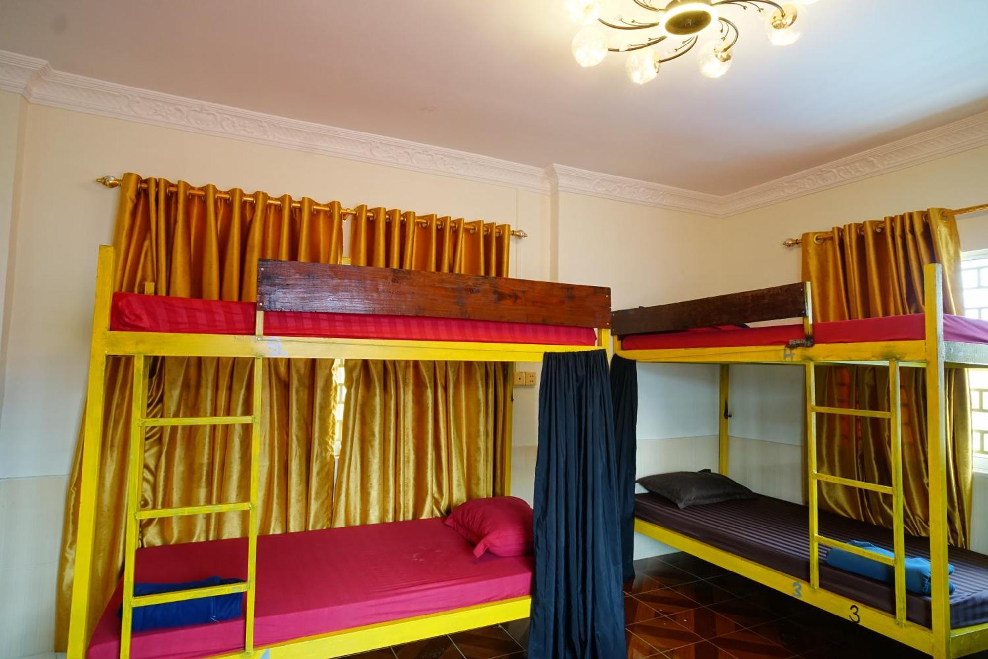 Yellow Star Hostel 캄폿 외부 사진