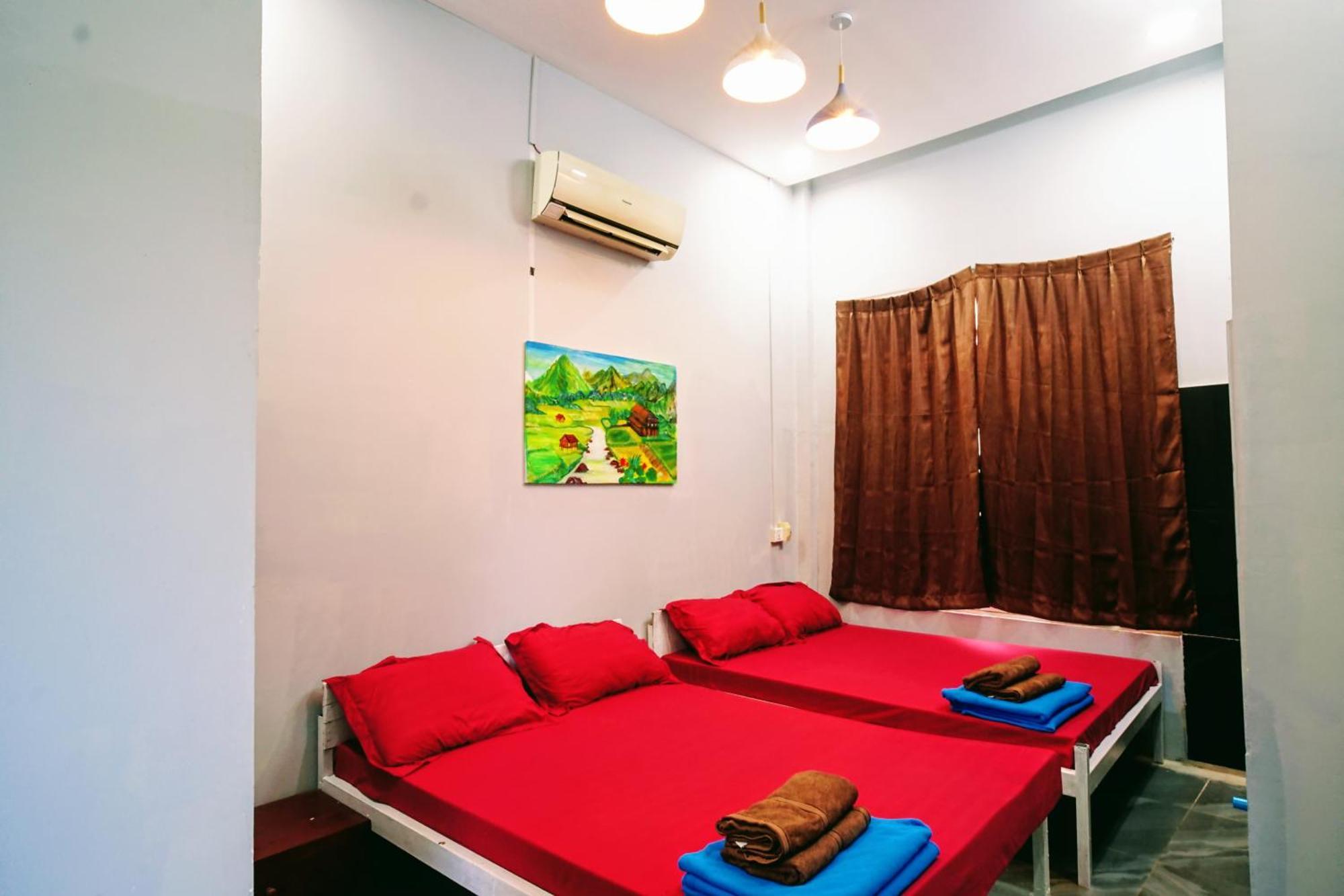 Yellow Star Hostel 캄폿 외부 사진